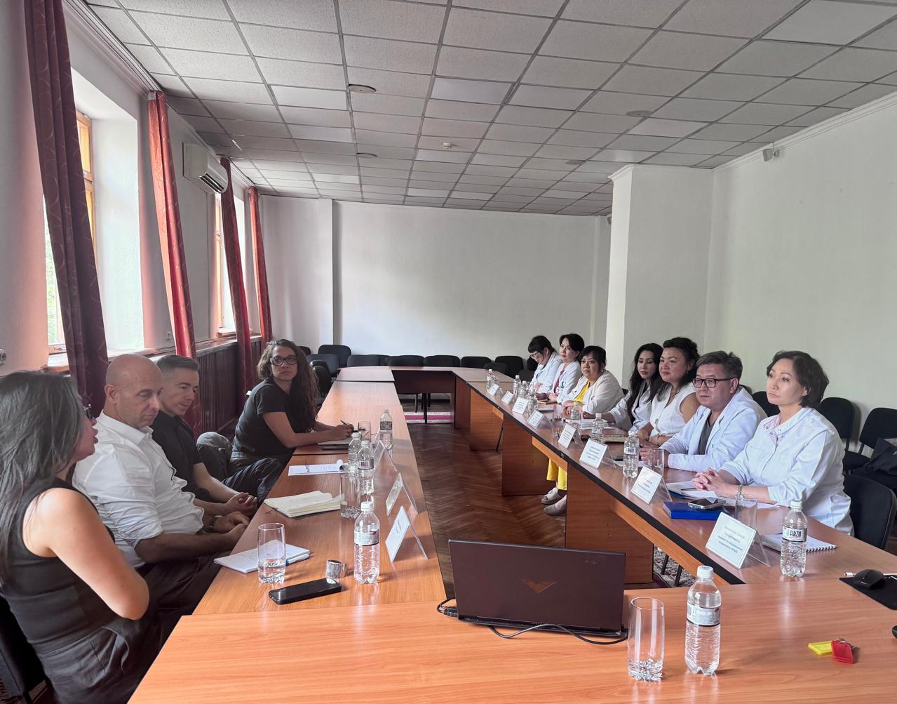 Cadap 8 консорциумының өкілдерімен жұмыс кездесуі